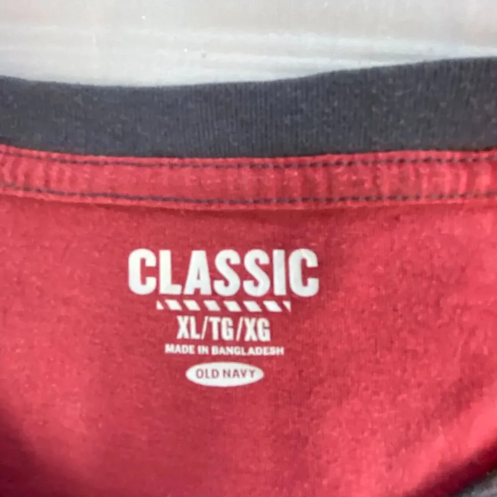 Old Navy Men XL Red Ringer T-Shirt Short Sleeve Crew Neck Contrast Trim Classic